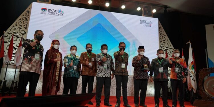 Wali Kota Parepare Hadiri ISCFE dan Rakernis APEKSI