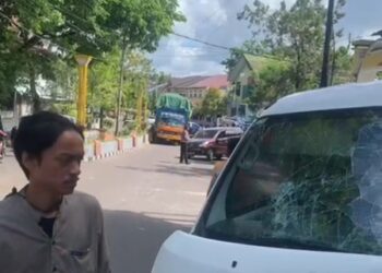 Tak Mampu Menanjak, Truck Mundur Libas Motor, Tiga Mobil Hingga Gerobak Bakso