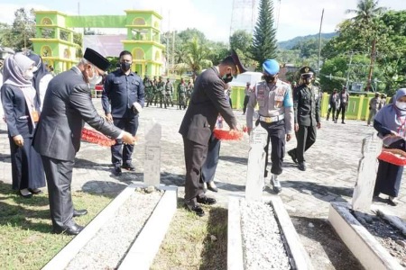 Di Enrekang, Hari Pahlawan 2021 Digelar dengan Ragam Kegiatan Di Enrekang, Hari Pahlawan 2021 Digelar dengan Ragam Kegiatan