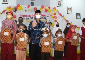 Peringati Puncak Hari Anak Nasional, Bupati Enrekang Anak Adalah Aset