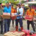Penyerahan bantuan logistik dari BPBD Sulsel ke warga korban kebakaran di Jl Jenderal Sudirman, Kecamatan Ujung Bulu, Kabupaten Bulukumba, Sabtu (29/1/2022)