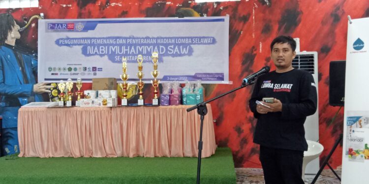 Pengumuman Pemenang dan Penyerahan Hadiah Lomba Selawat Nabi Muhammad SAW se-Ajatappareng Pijarnews.com Pengumuman Pemenang dan Penyerahan Hadiah Lomba Selawat Nabi Muhammad SAW se-Ajatappareng Pijarnews.com