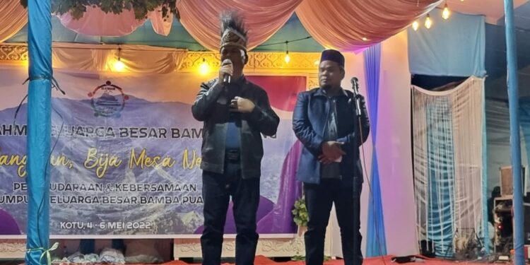 Tutup Silaturahmi Keluarga Besar Bambapuang, Bupati-Wabup Enrekang Minta Pemdes Bina Ekonomi Kreatif Tutup Silaturahmi Keluarga Besar Bambapuang, Bupati-Wabup Enrekang Minta Pemdes Bina Ekonomi Kreatif