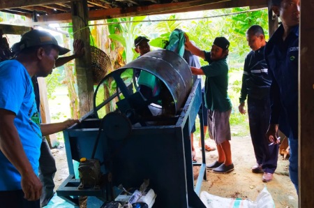 KTH Buana 3 Barru Dilatih Membuat Pupuk Kompos KTH Buana 3 Barru Dilatih Membuat Pupuk Kompos