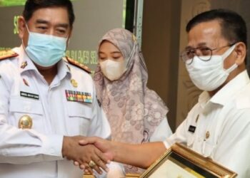 Pemkab Pinrang Terima Penghargaan Bidang Penataan Ruang