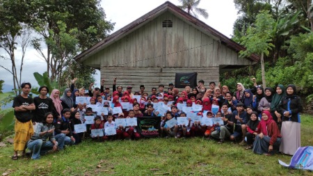 Surat Permohonan Audiensi Belum Ditanggapi Bupati, IPMAL Ancam Bakal Gunakan Cara Lain Surat Permohonan Audiensi Belum Ditanggapi Bupati, IPMAL Ancam Bakal Gunakan Cara Lain