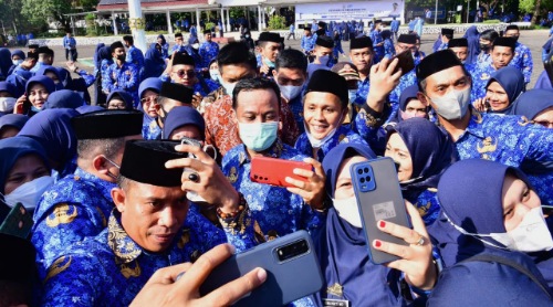 ASN Pemprov Sulsel Terima TPP, Tak Masalah dengan Syarat Booster ASN Pemprov Sulsel Terima TPP, Tak Masalah dengan Syarat Booster