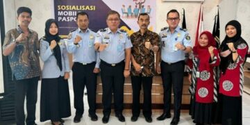 Imigrasi Parepare Sosialisasi Keunggulan Mobile Paspor di Wajo