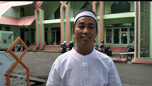 Anaknya Jadi Wisudawan Terbaik I SDIT Andalusia Parepare, H. Asri Punya Tips dan Trik Anaknya Jadi Wisudawan Terbaik I SDIT Andalusia Parepare, H. Asri Punya Tips dan Trik