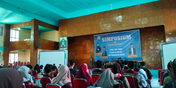 Hadirkan Ketua KPU dan Bawaslu Parepare, SEMA-I IAIN Parepare Gelar Simposium dan Sekolah Politik
