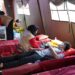 Aksi donor darah yang dilakukan warga dalam rangkaian pemeriksaan kesehatan gratis yang digelar Pemprov Sulsel-IKA Unhas di Kecamatan Libureng, Kabupaten Bone, Sabtu (13/8/2022)