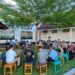Foto: Sucipto
Sekretaris Disbudpar Sulsel, Devo Khadaffi bersama sejumlah stakeholder membahas dampak kenaikan harga tiket pesawat sambil ngopi di bawah pohon di Halaman Gedung Mulo, Makassar, Kamis (11/8/2022)