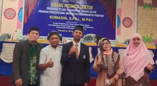 Pria yang Dulu Kerap Dihina karena Jadi Tukang Becak Itu Kini Bergelar Doktor Ilmu Pendidikan Pria yang Dulu Kerap Dihina karena Jadi Tukang Becak Itu Kini Bergelar Doktor Ilmu Pendidikan