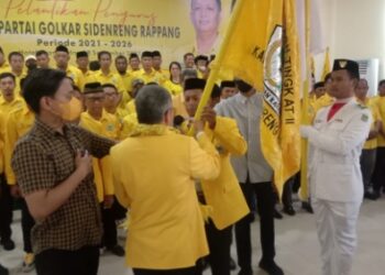 H.Zulkifli Zain Bupati Menggema Dipelantikan Pengurus DPD Golkar Sidrap