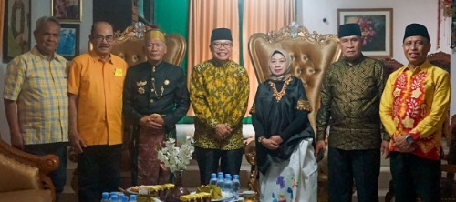 Silaturahmi, Datu Luwu XL Andi Maradang Mackulau Apresiasi Taufan Pawe Silaturahmi, Datu Luwu XL Andi Maradang Mackulau Apresiasi Taufan Pawe