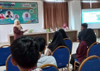 Pimred Pijarnews.com Narasumber Workshop Penulisan Artikel di IAIN Parepare