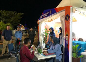 Lima Hari, Imigrasi Kelas II TPI Parepare Sosialisasi Aplikasi M-Paspor di Festival Salo Karajae