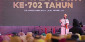Gubernur Sulsel, Andi Sudirman Sulaiman memberi sambutan pada 702 tahun Kabupaten Gowa di kawasan Museum Balla Lompoa, Kamis (17/11/2022).