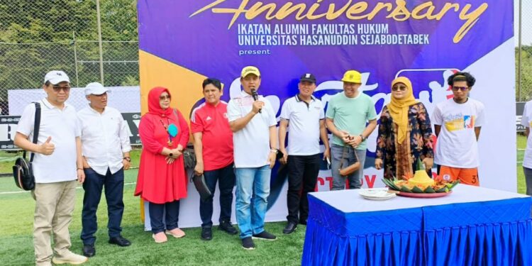 Ikatan Keluarga Alumni Fakultas Hukum Universitas Hasanuddin (IKA FH-UH) Jabodetabek menggelar acara bertemakan SportaPora: Victory & Glory, Sabtu (3/12/2022).