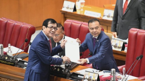 RUU KUHP Disahkan Menjadi UU, Menteri Yasonna: Produk Belanda Sudah Tidak Relevan dengan Indonesia RUU KUHP Disahkan Menjadi UU, Menteri Yasonna: Produk Belanda Sudah Tidak Relevan dengan Indonesia