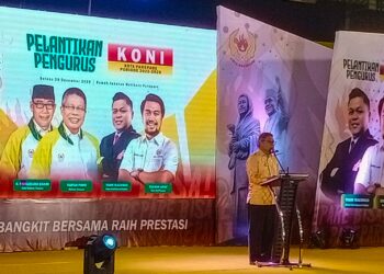 Wali Kota Parepare, Taufan Pawe memberi sambutan dalam pelantikan pengurus KONI di Rujab Wali Kota Parepare, Selasa (20/10/2022)