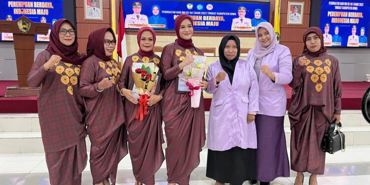 Peringati Hari Ibu, DPC FPPI Gowa Kunjungi Lansia hingga Bertemu Tokoh Perempuan