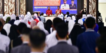 Bina Karakter, Gubernur Sulsel Memotivasi 1000 Pengurus OSIS SMA/SMK