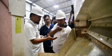 Gubernur Sulawesi Selatan, Andi Sudirman Sulaiman meresmikan Pabrik Benih dan Jagung Komersial Andalan di Desa Pucak, Kecamatan Tompobulu, Kabupaten Maros, Sabtu (24/12/2022).
