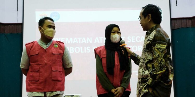 Unhas Lepas 1.249 Mahasiswa KKN Gelombang 109, Rektor : Mahasiswa Harus Paham Kehidupan Masyarakat Unhas Lepas 1.249 Mahasiswa KKN Gelombang 109, Rektor : Mahasiswa Harus Paham Kehidupan Masyarakat