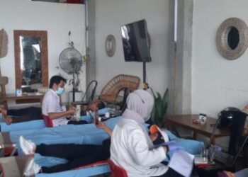 Pemuda Muhammadiyah, BPC HIPMI dan Fikes Umpar Kolaborasi Gelar Donor Darah