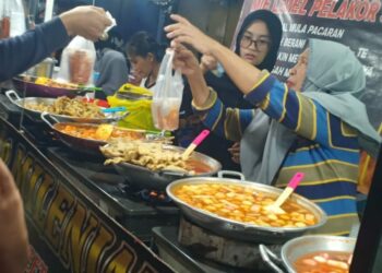 Yuk Berburu Kuliner di Pasar Cidu, Harga Penganan Ramah di Kantong