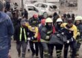 Suasana evakuasi korban di Turki, Senin (6/2/2023)