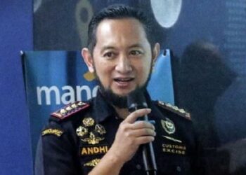 Kepala Bea Cukai  Makassar Andhi  Pramono