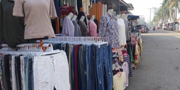 Direktur IMuNe Sebut Thrifting Bagian Gaya Hidup, Jokowi: Impor Baju Bekas Rugikan Industri Dalam Negeri