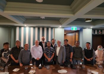 Gubernur Sulsel bersama sejumlah bupati melakukan pertemuan dengan pihak I2I Development Global di Melbourne, Australia, Senin (13/3/2023)
