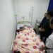 Gubernur Sulawesi Selatan Andi Sudirman Sulaiman menjenguk korban rubuhnya kubah Masjid Ittifaqul Jamaah di Rumah Sakit Angkatan Laut Jala Ammari Makassar, Senin (27/3/2023)