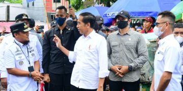 Gubernur Sulsel, Andi Sudirman Sulaiman mendampingi Presiden RI, Jokowi selama kunjungan kerjanya dua hari di Sulsel (29-30/3/2023)
