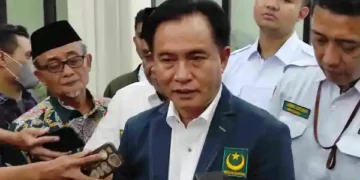 Berpotensi Diplesetkan, Yusril Ihza Mahendra Sarankan Presiden Jokowi Revisi Surat Edaran Larangan Buka Puasa