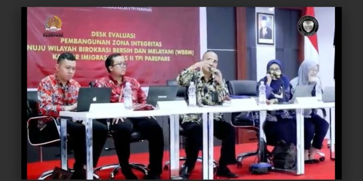 Menuju Birokrasi Bersih, Kantor Imigrasi Kelas II TPI Parepare Ikuti Desk Evaluasi Internal