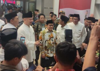 Ketua Partai Kebangkitan Bangsa (PKB) Muhaimin Iskandar mengatur jadwal pertemuan dengan Ketua Partai Demokrasi Indonesia (PDI) Perjuangan, Megawati Sukarnoputri