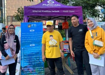 Ilham Arief Sirajuddin Terkesan Booth Teknik Industri UMI di  Car Free Day Panakkukang