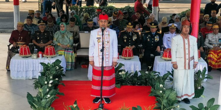 Gubernur Sulawesi Selatan, Andi Sudirman Sulaiman bertindak sebagai Inspektur Upacara Hari Lahir Pancasila Tahun 2023 di Lapangan Upacara Gubernuran, Kamis (1/6/2023)