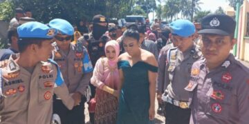 Evi Masamba Hadiri Undangan Pernikahan di Pinrang