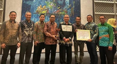 Diterima Wawali, Parepare Raih Penghargaan Kota Layak Anak Kategori Nindya Ketiga Diterima Wawali, Parepare Raih Penghargaan Kota Layak Anak Kategori Nindya Ketiga