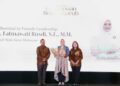 Wakil Wali Kota (wawali) Makassar, Fatmawati Rusdi menerima penghargaan sebagai pemimpin perempuan yang berpengaruh di Hotel Aryaduta Menteng, Jakarta, Senin (28/8/2023)