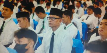 Mulyoto sebagai Mahasiswa Baru (Maba) di Universitas Muhammadiyah (Unismuh) Makassar yang berusia 61 tahun