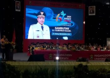 Hadiri Dies Natalis ke-67, Bahtiar Sebut Mungkin Gegara Tulisan Unhas Dikasih Pj Gubernur