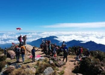 Meski Penuh Tantangan, Puncak Rante Mario Bikin Jatuh Cinta Berulang Kali