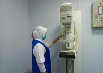 Fasilitas skrining mamografi yang tersedia di Siloam Hospitals Makassar untuk mendeteksi dini kanker payudara