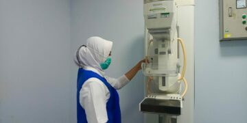 Fasilitas skrining mamografi yang tersedia di Siloam Hospitals Makassar untuk mendeteksi dini kanker payudara